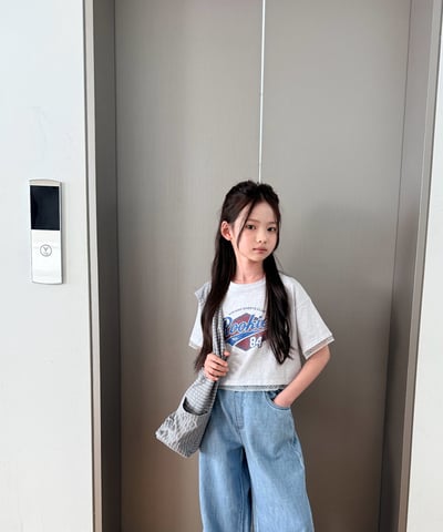 042169英文數字上衣(兩色)4