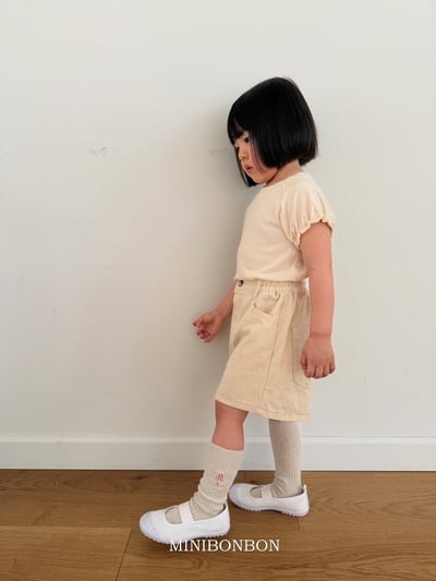 042940造型袖上衣(兩色)15