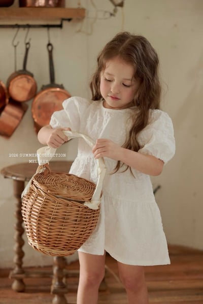 040142優雅白連身裙4