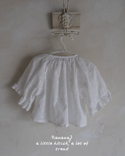 050535雕花上衣3