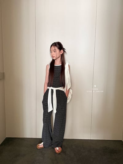 052708條紋背心B4