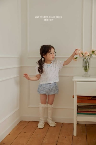 040131花邊領花上衣(兩色)9