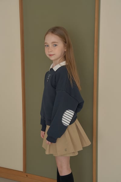 25418翻領愛心英文上衣(兩色)4