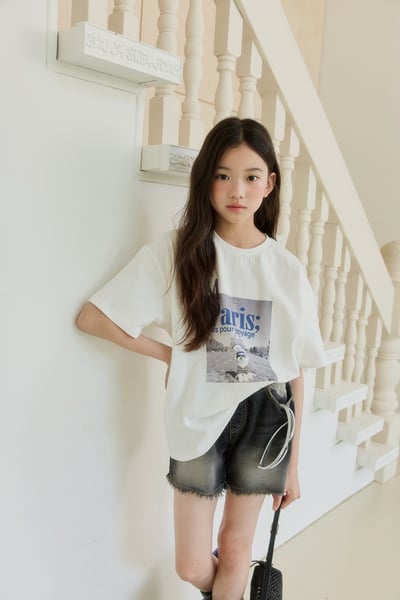 052409黑抽鬚牛仔短褲2