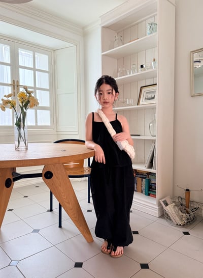 042147細肩造型上衣(兩色)2