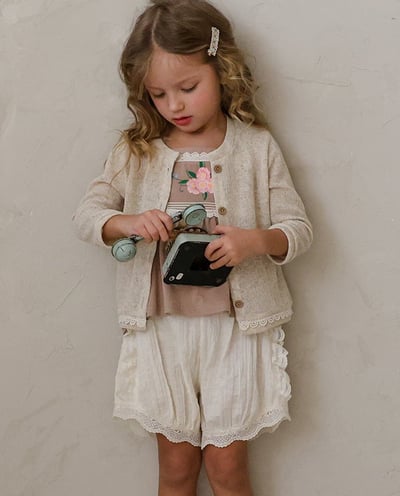 032328下擺花邊外套(三色)9