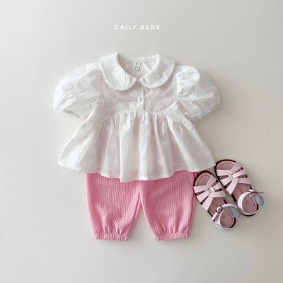 042522翻領白上衣6