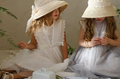 032329造型花邊連身裙(兩色)1