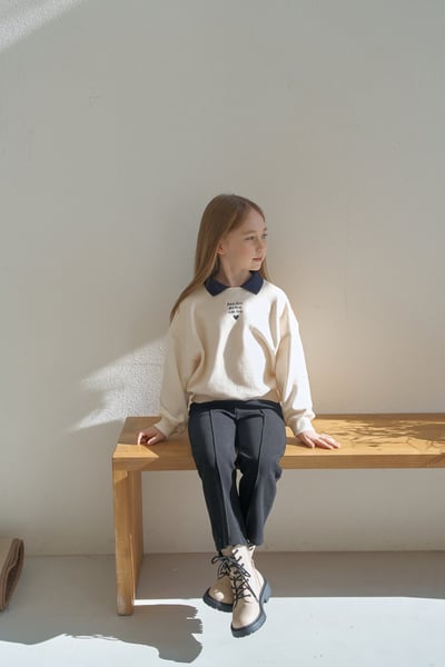 25418翻領愛心英文上衣(兩色)9