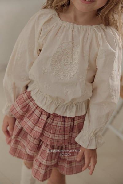 MELIKEY13上衣(兩色)4