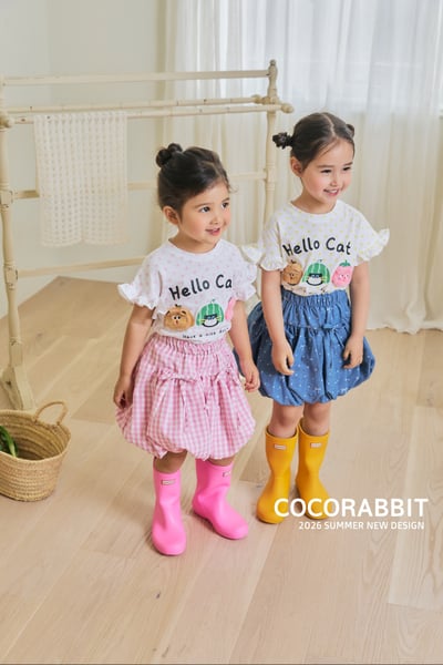 041303點點花邊袖上衣(兩色)5