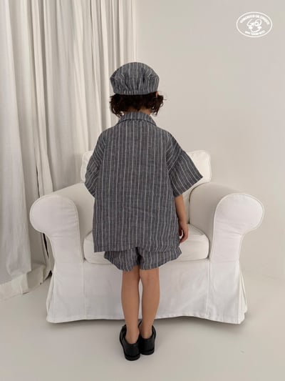 041613翻領直紋上衣(兩色)5