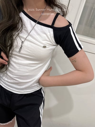 042829造型上衣(兩色)8