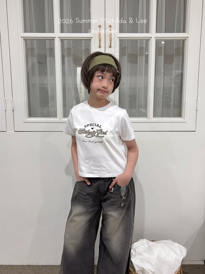 042822英文上衣(兩色)10