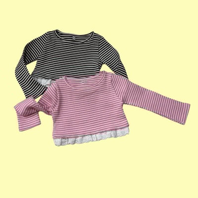 53017條紋花邊上衣(兩色)1