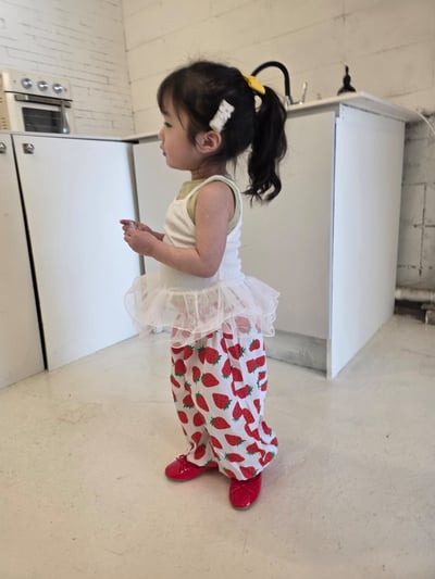 032624浪漫細肩背心(兩色)6