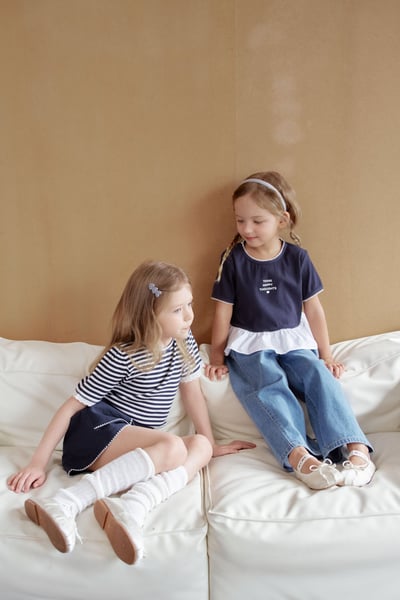 032710造型英文上衣(兩色)14