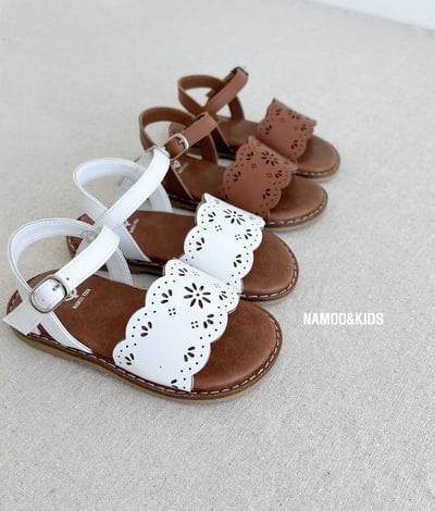 042410雕花涼鞋(兩色)1