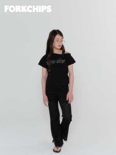 042047造型英文上衣(兩色)6