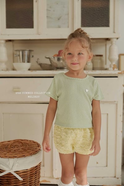 040136背後造型上衣(兩色)13