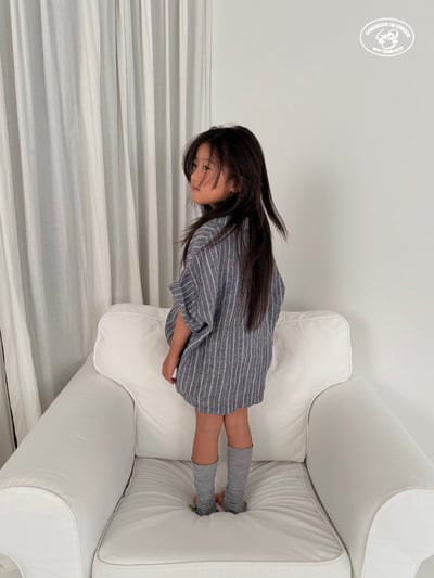 041613翻領直紋上衣(兩色)6