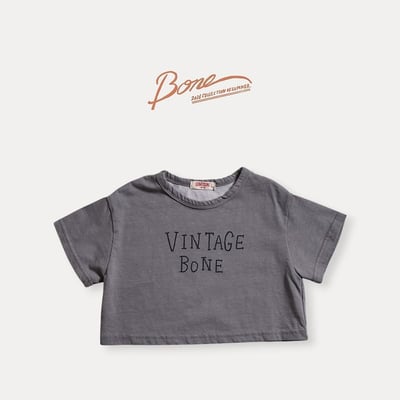 041747英文上衣(兩色)3