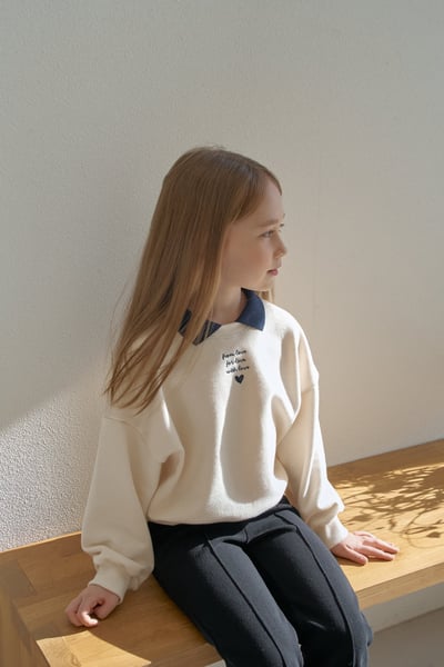 25418翻領愛心英文上衣(兩色)10