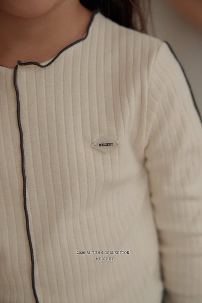 MELIKEY15上衣(兩色)4