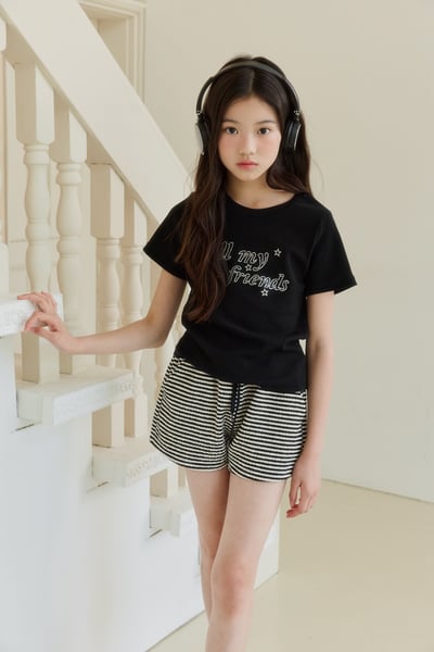 052404英文上衣(兩色)10