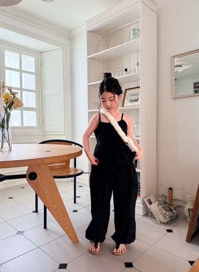 042147細肩造型上衣(兩色)5