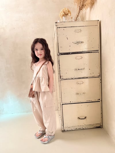 042147細肩造型上衣(兩色)10