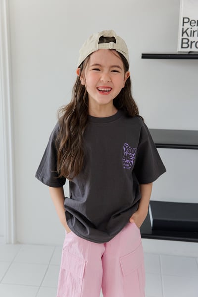 041039英文上衣(兩色)8