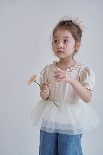 032707花邊造型上衣(兩色)8