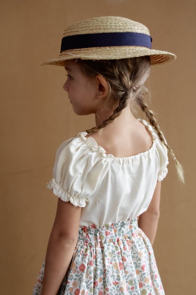 032703蕾絲花樣上衣(兩色)9