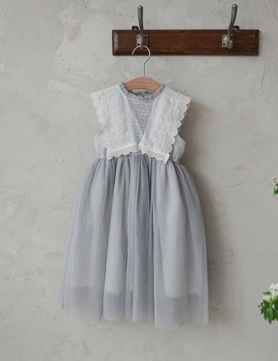 032329造型花邊連身裙(兩色)6