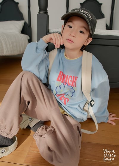 42909英文雲朵上衣(兩色)5