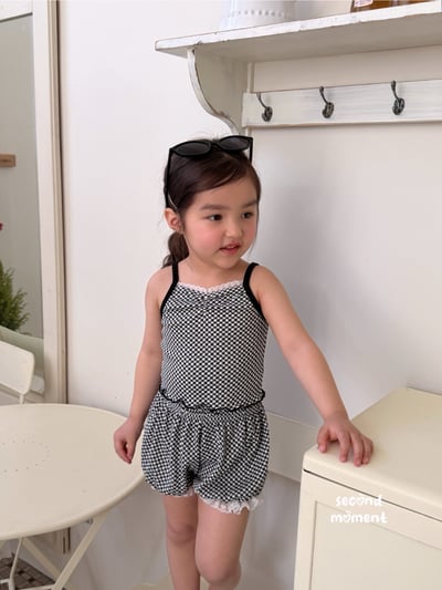 050632花邊細肩背心(兩色)6