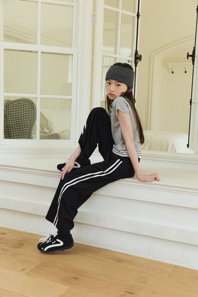 032436側邊線條褲A4