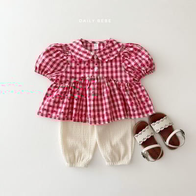 042521翻領紅格子上衣4