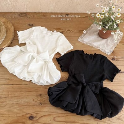 040109造型綁帶上衣(兩色)2