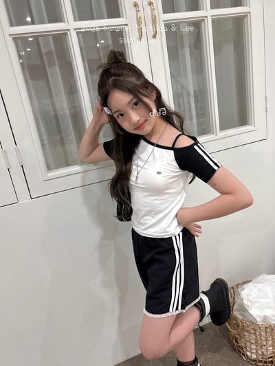042829造型上衣(兩色)11
