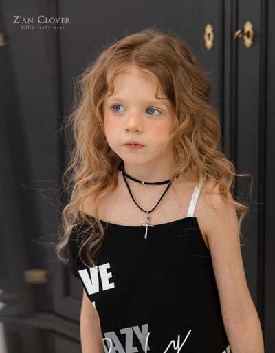 032518造型英文上衣(兩色)8