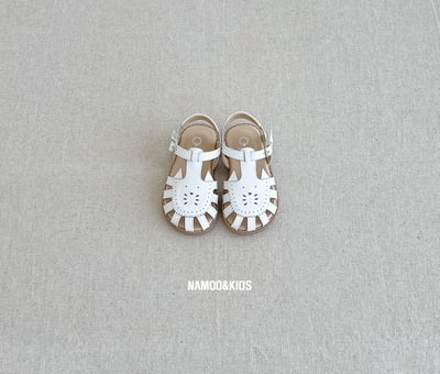 042402簍空涼鞋(兩色)8