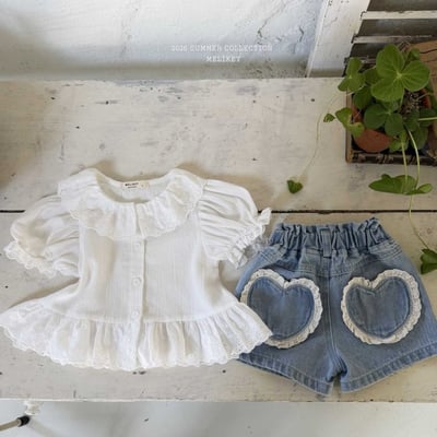 040153翻領雕花上衣3