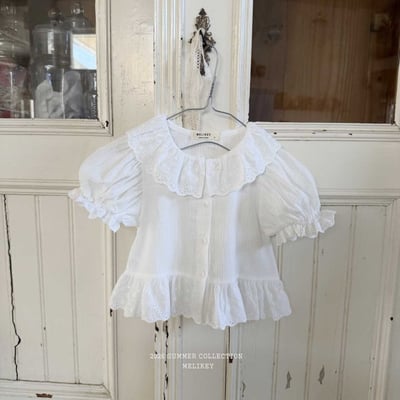 040153翻領雕花上衣2