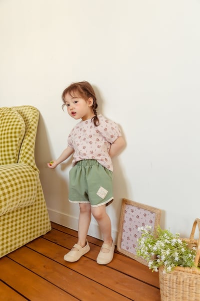 040909蕾絲花上衣(兩色)9