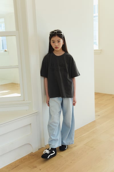 032408淺藍造型牛仔褲3