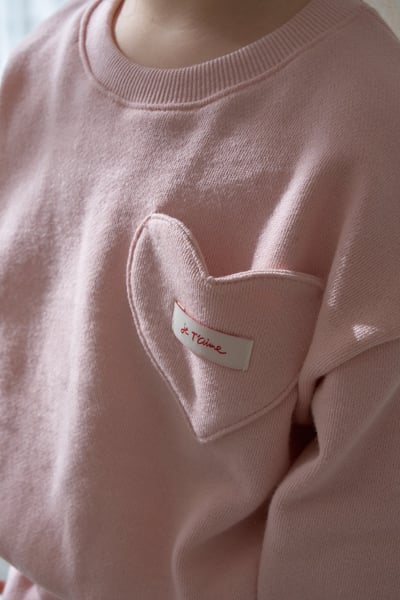 25411粉紅愛心口袋套裝4