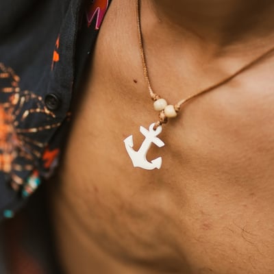 Oya Ocean 定錨骨雕項鍊1