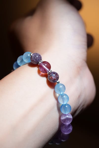 【終結腦霧・高分晉升】Rosa.G 智性星海｜紫水晶 𝘹 海藍寶 𝘹 菫青石 𝘹 薰衣草紫水晶手鍊7